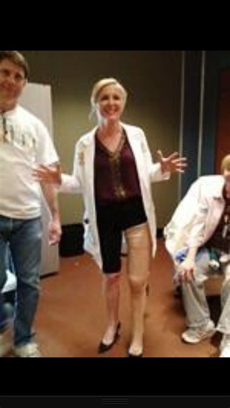 does jessica capshaw have both legs|Jessica Capshaws Prosthetic Leg Didnt Last Long on。